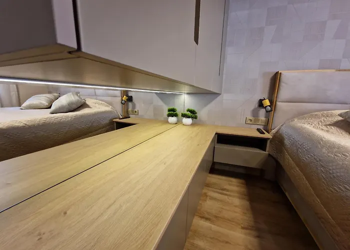 Delux Vulchevi With Parking *