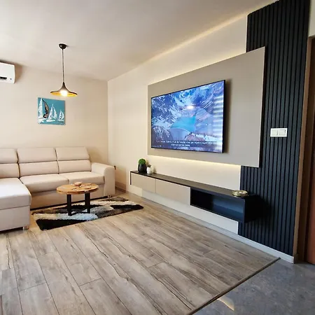 Апартамент Delux Vulchevi With Parking