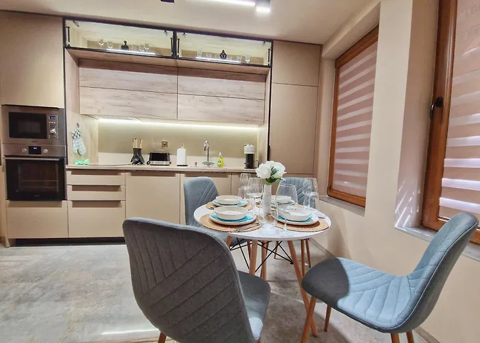 Delux Vulchevi With Parking * Burgas City